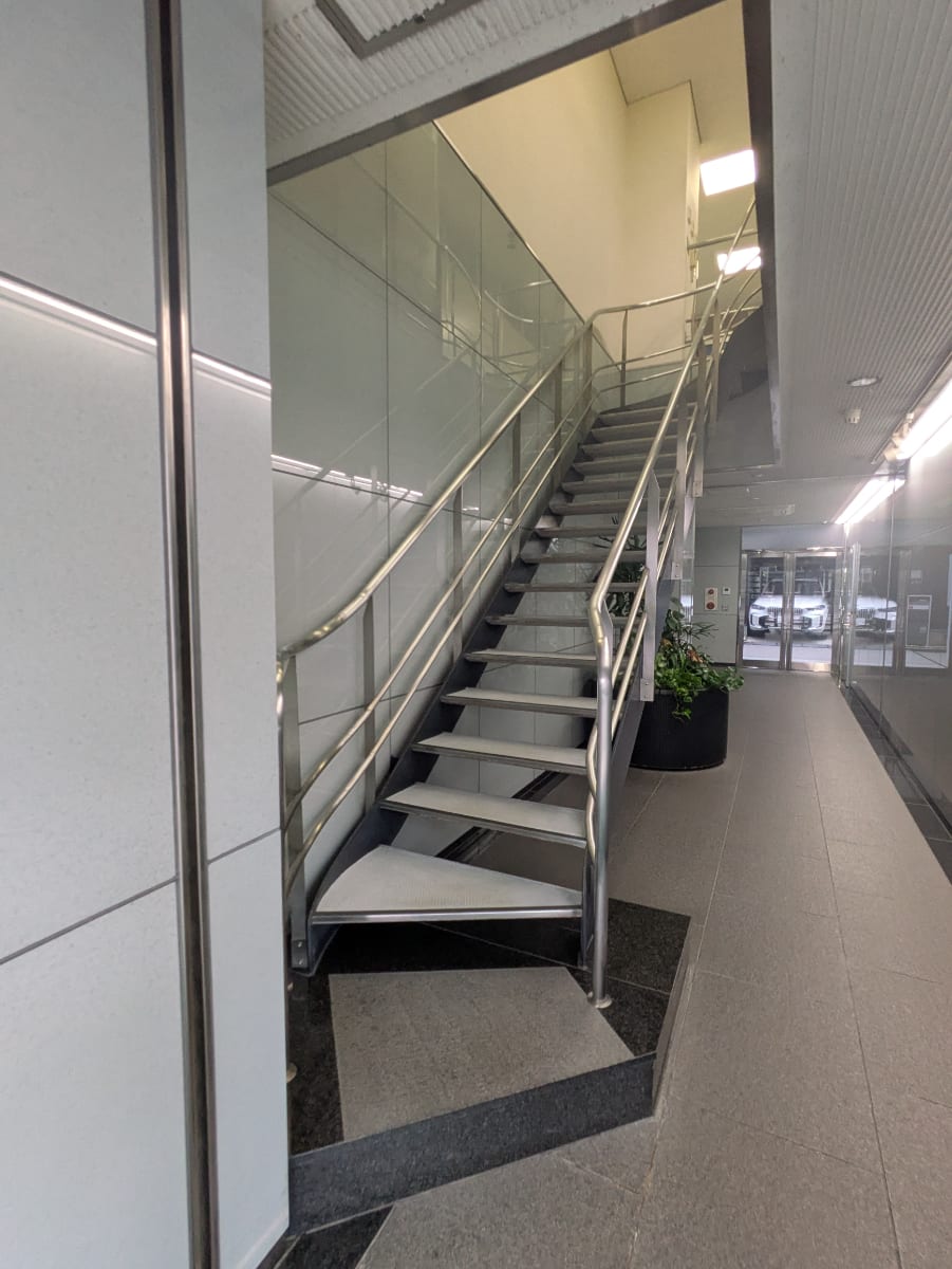 v20251007150704/fresh/building/J00100371496_11