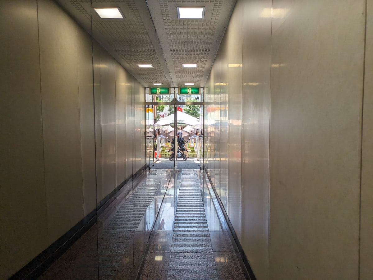 v20251007150704/fresh/building/J00100373908_13