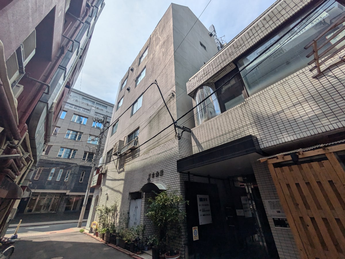 v20251007150704/fresh/building/J00100374023_6