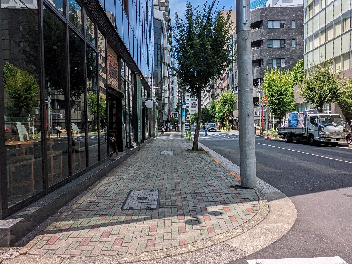 v20251007150704/fresh/building/J00100374035_13