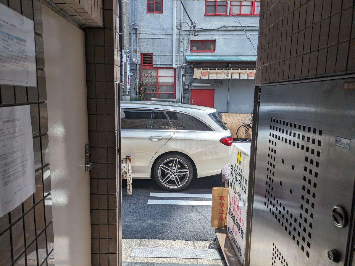 v20251007150704/fresh/building/J00100375208_14