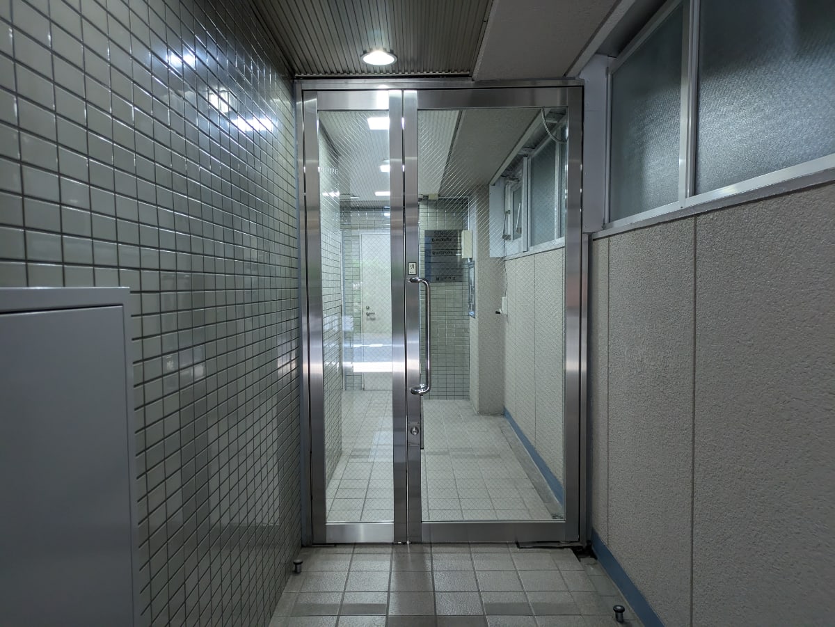 v20251007150704/fresh/building/J00100378466_9