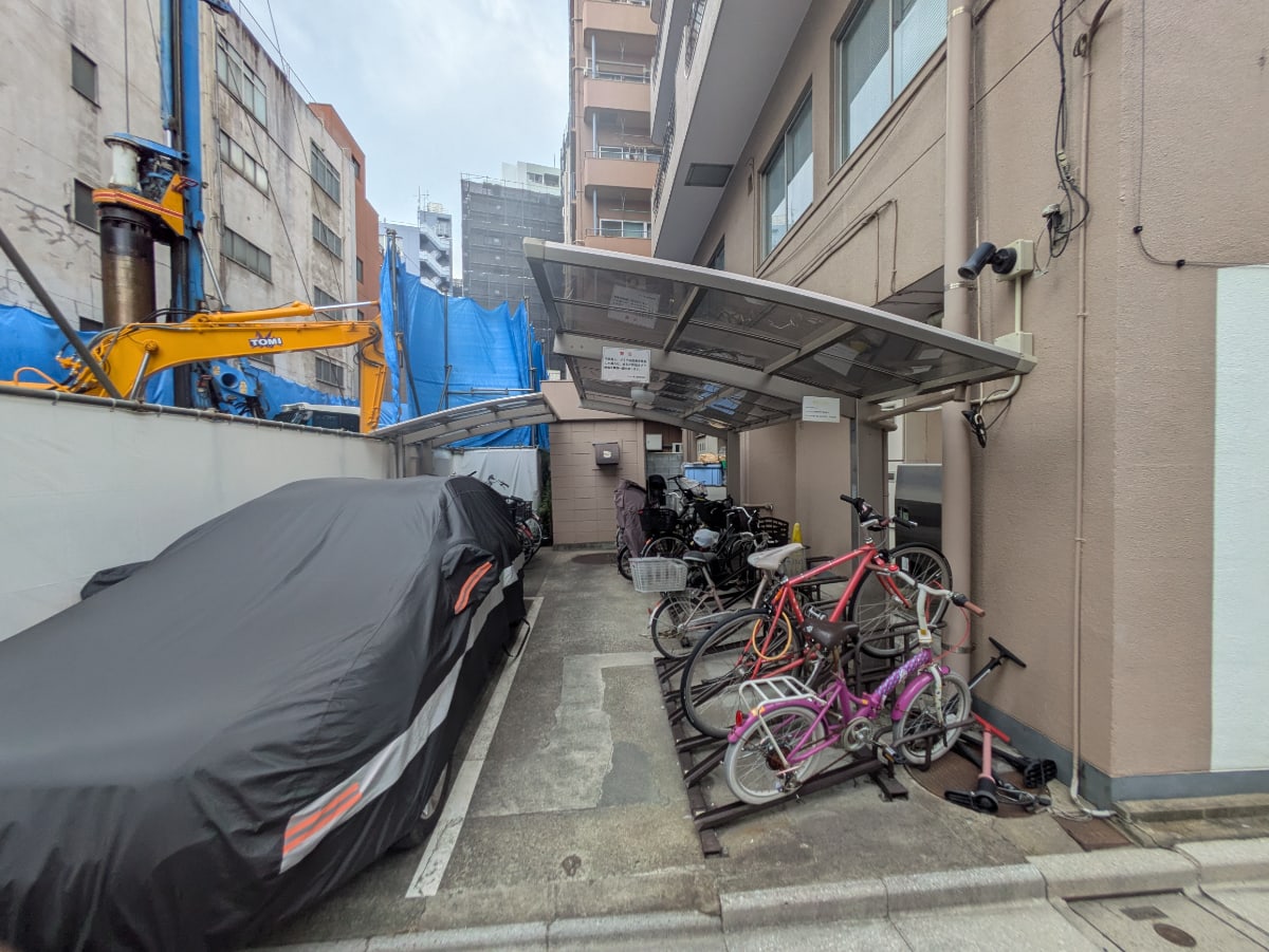 v20251007150704/fresh/building/J00100379199_16