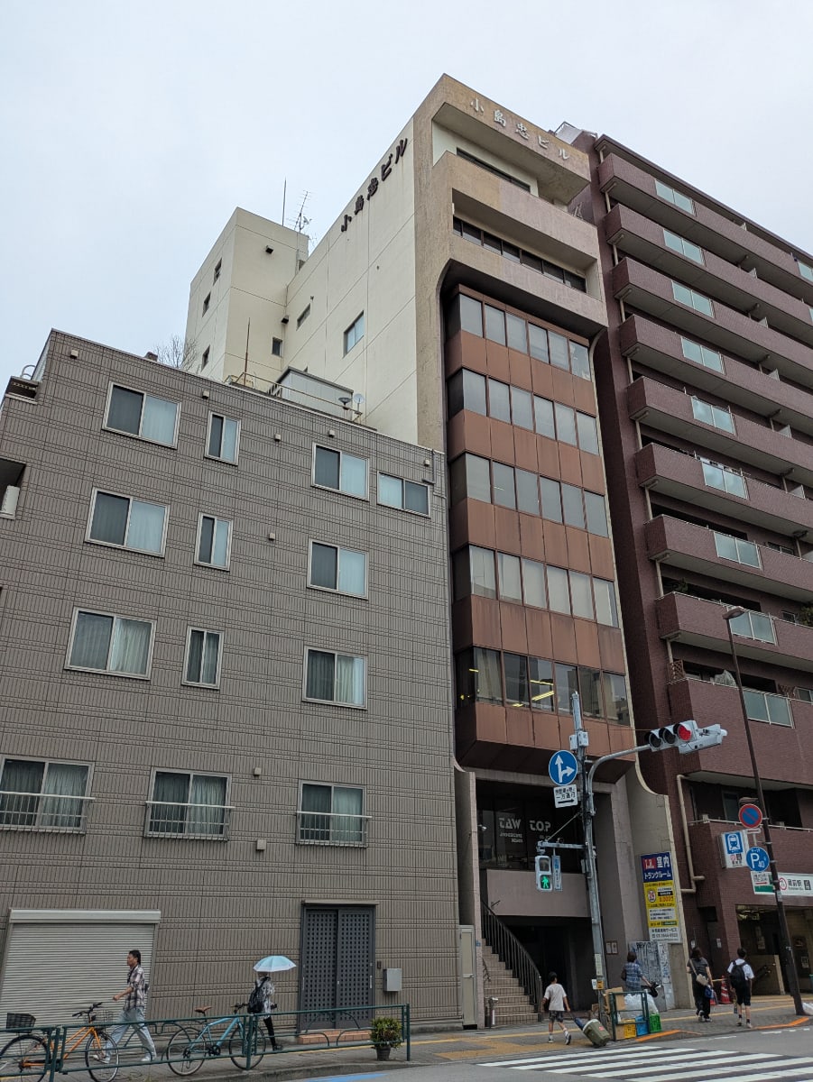v20251007150704/fresh/building/J00100379261_8