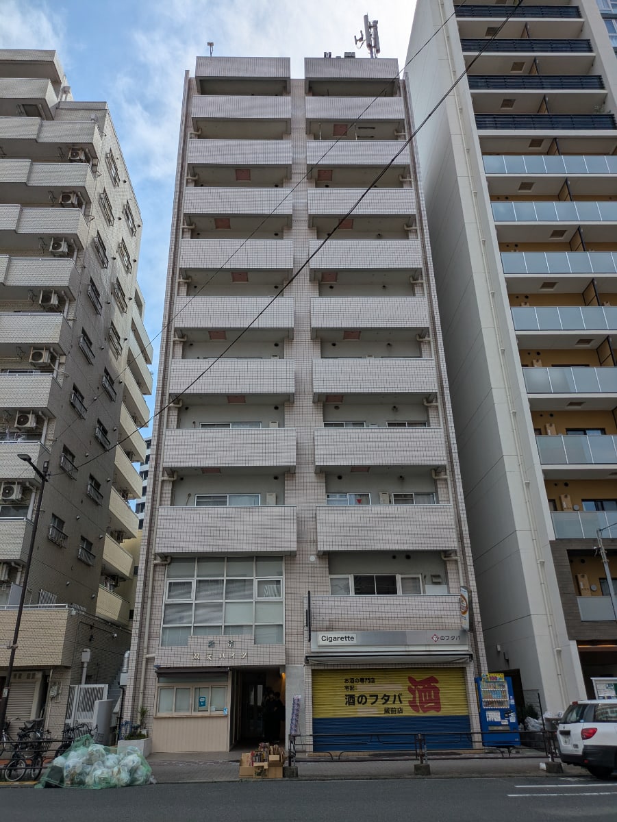 v20251007150704/fresh/building/J00100380297_1