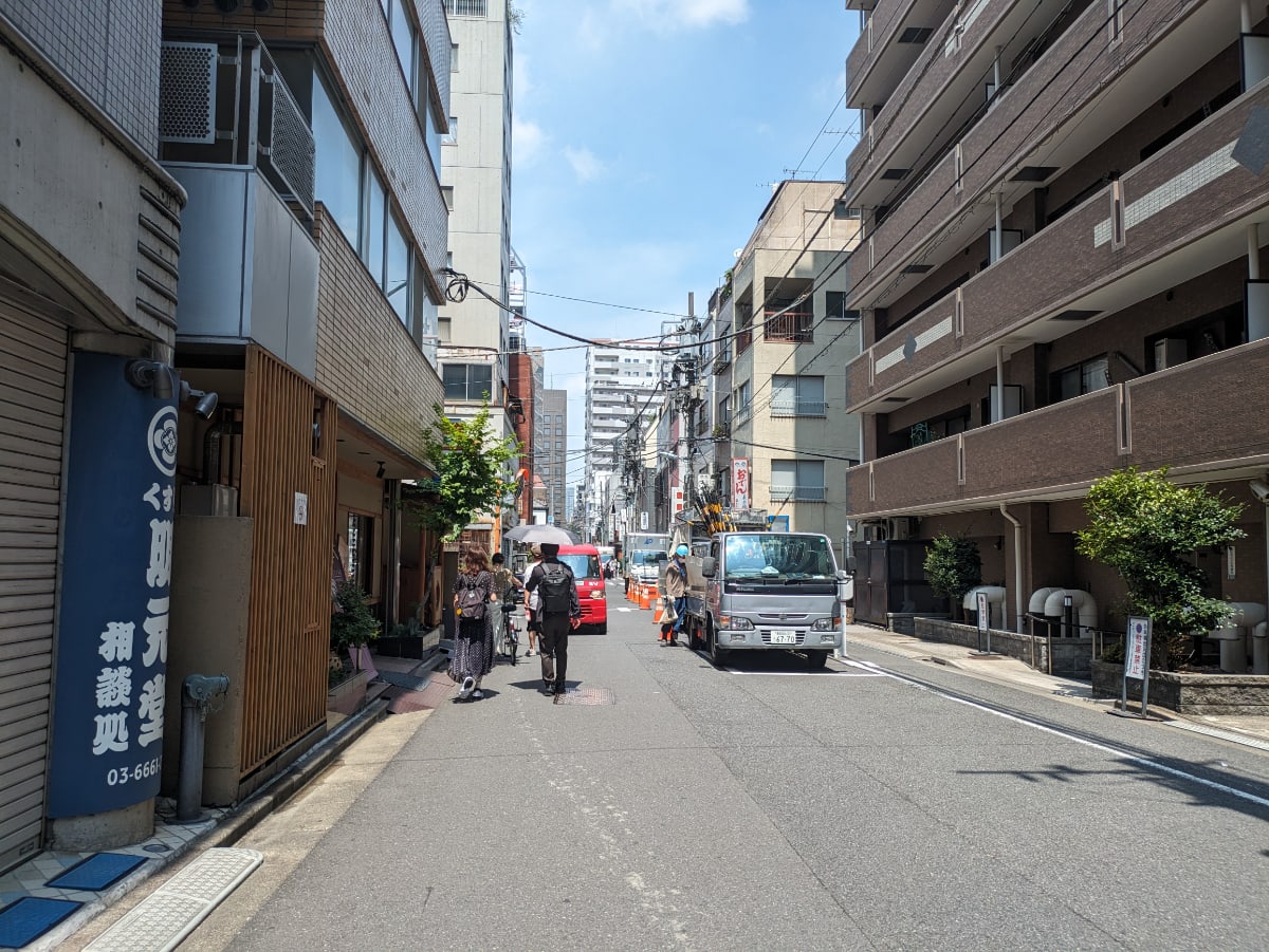 v20251007150704/fresh/building/J00100382182_13