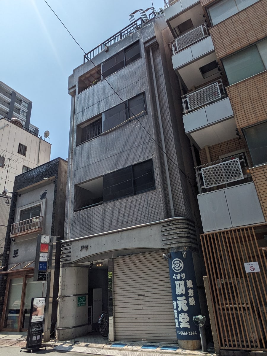 v20251007150704/fresh/building/J00100382182_5