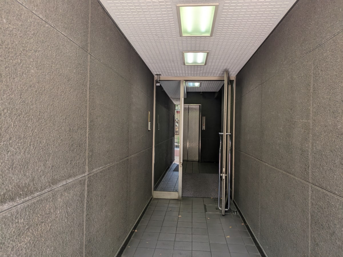 v20251007150704/fresh/building/J00100382199_14