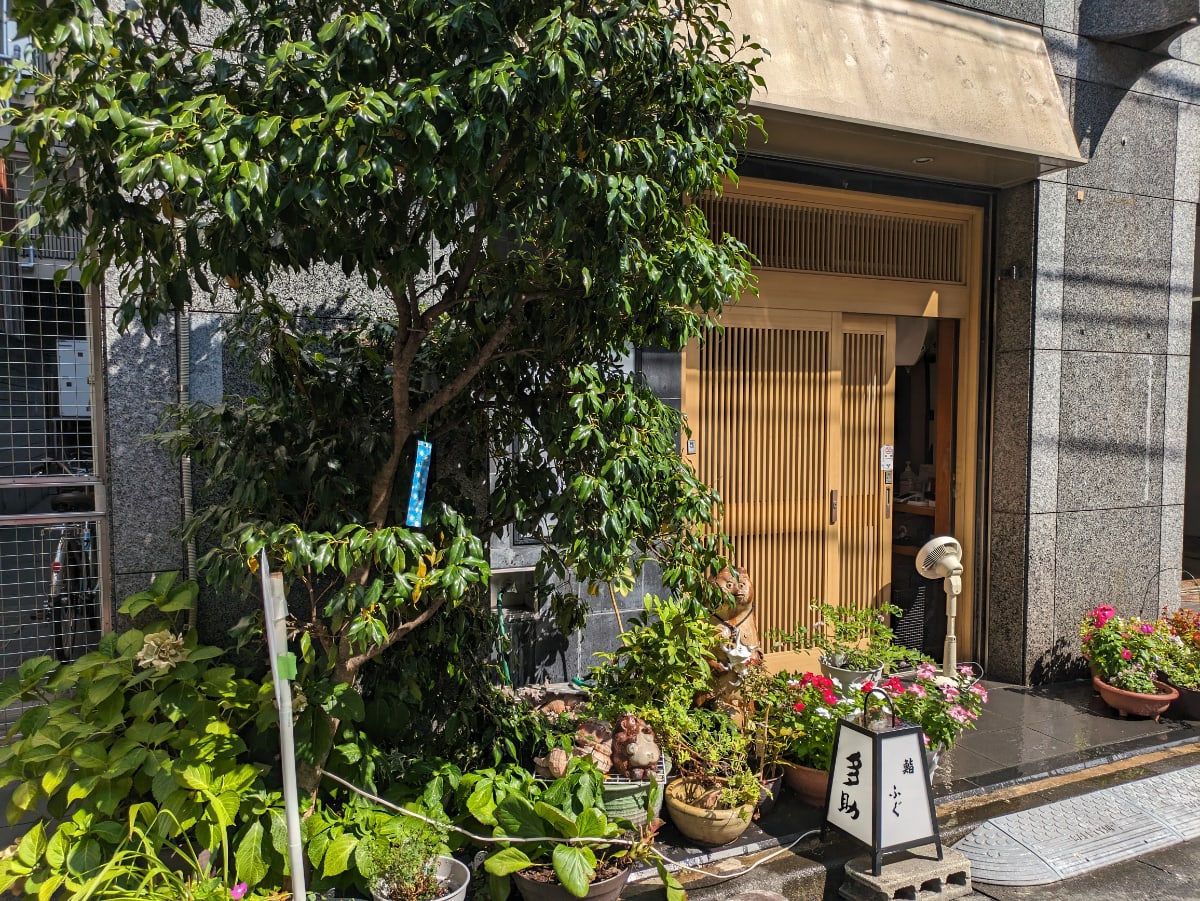 v20251007150704/fresh/building/J00100382207_14