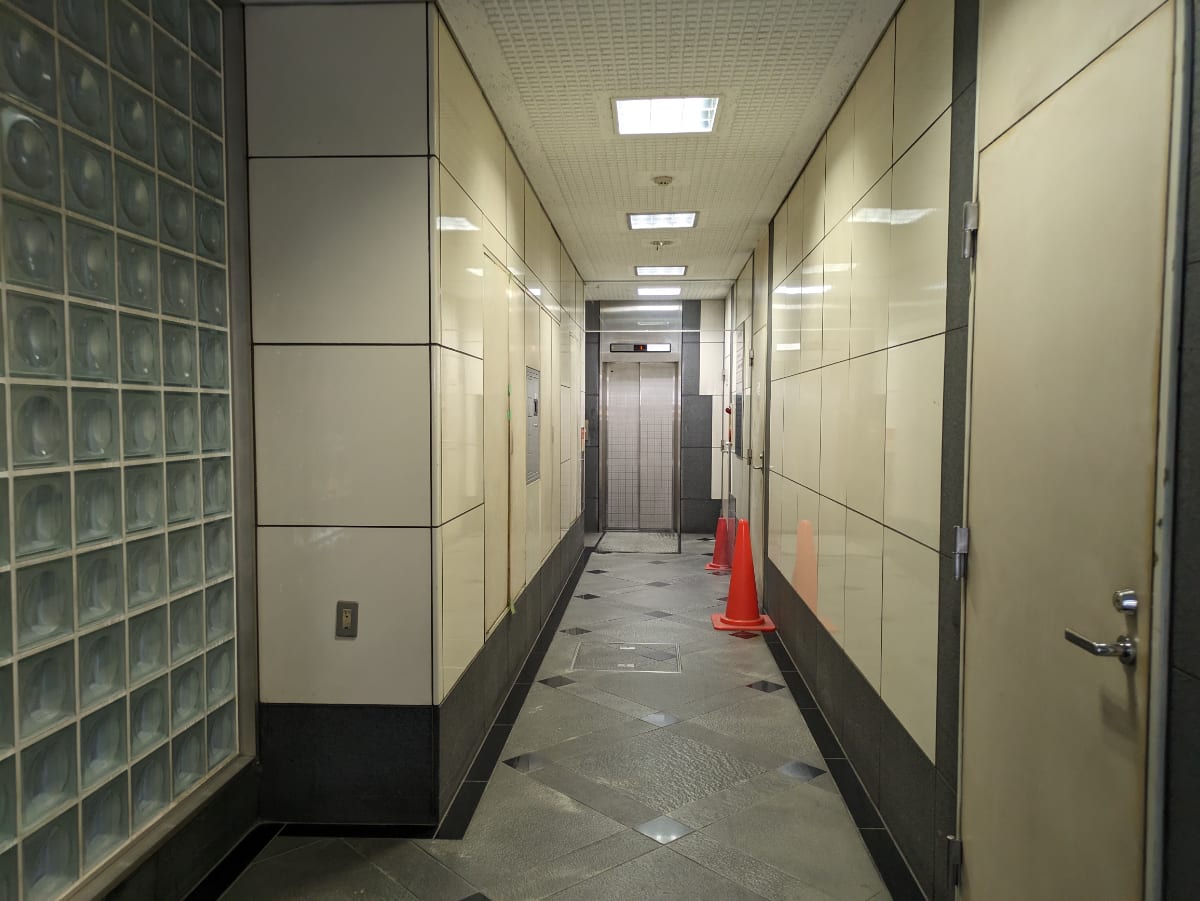 v20251007150704/fresh/building/J00100382224_3