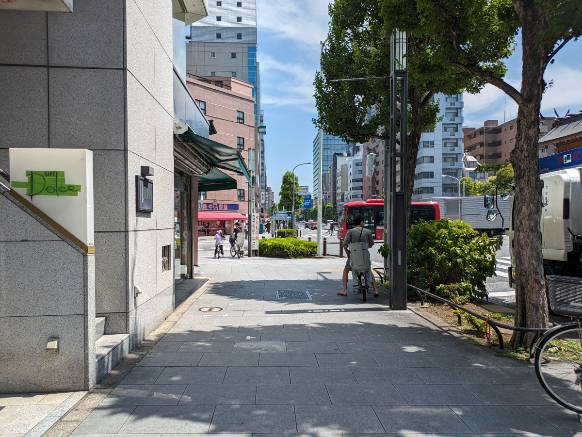 v20251007150704/fresh/building/J00100382225_2