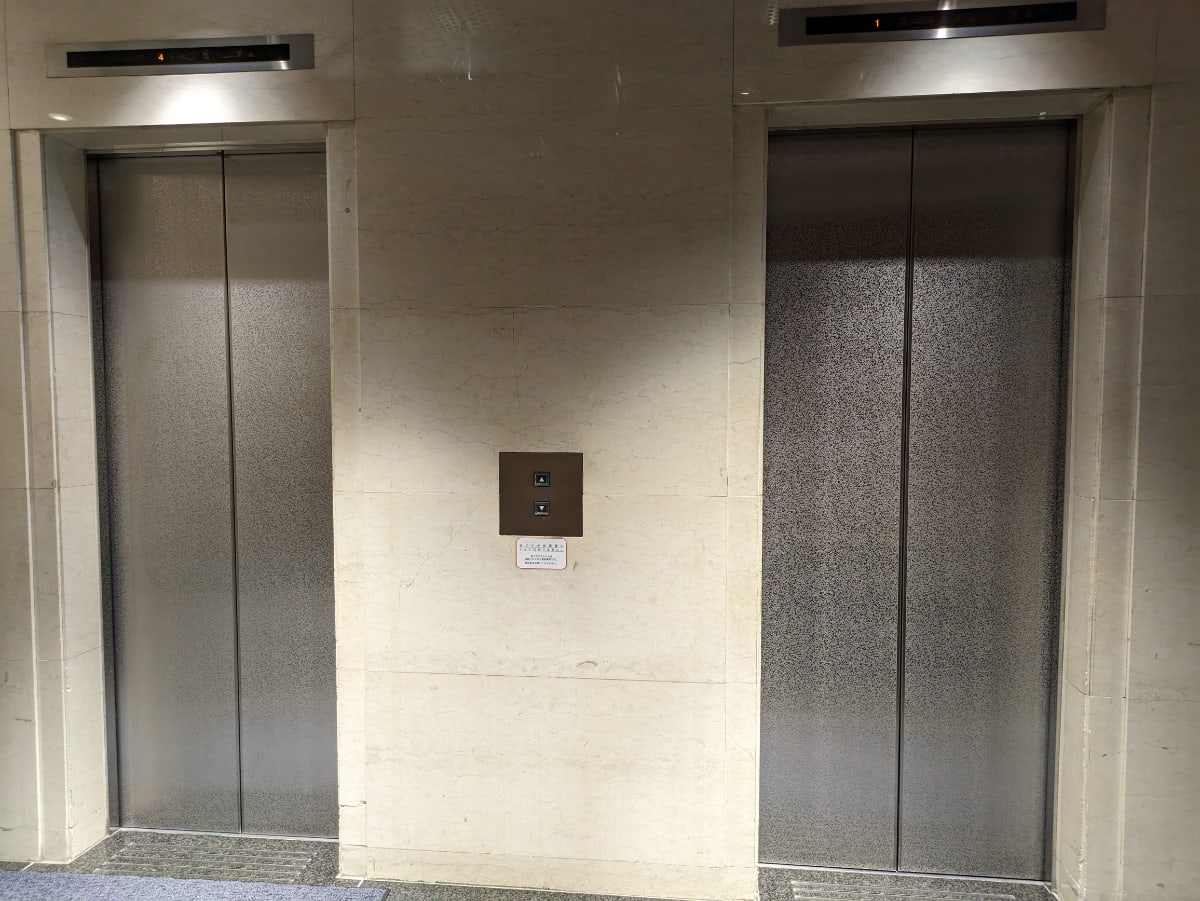 v20251007150704/fresh/building/J00100382475_4
