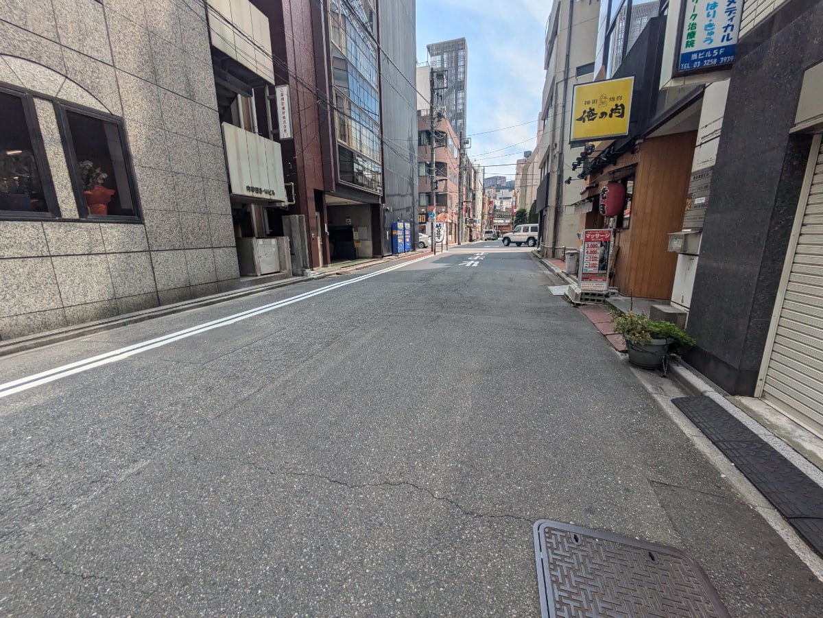 v20251007150704/fresh/building/J00100382568_12