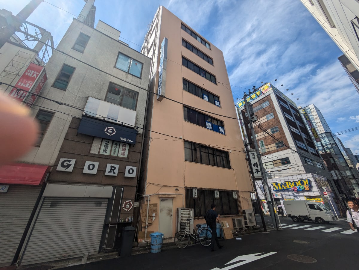 v20251007150704/fresh/building/J00100382569_6