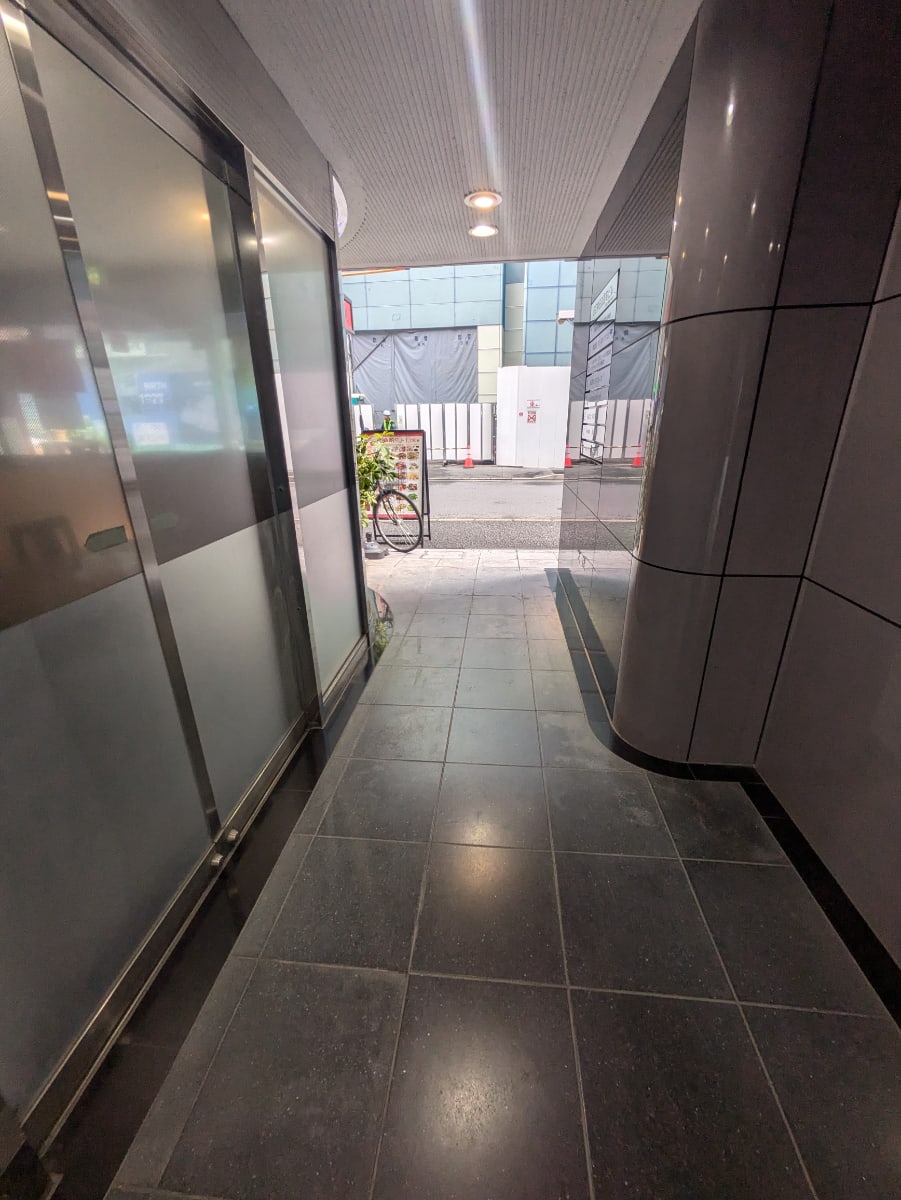 v20251007150704/fresh/building/J00100382641_10