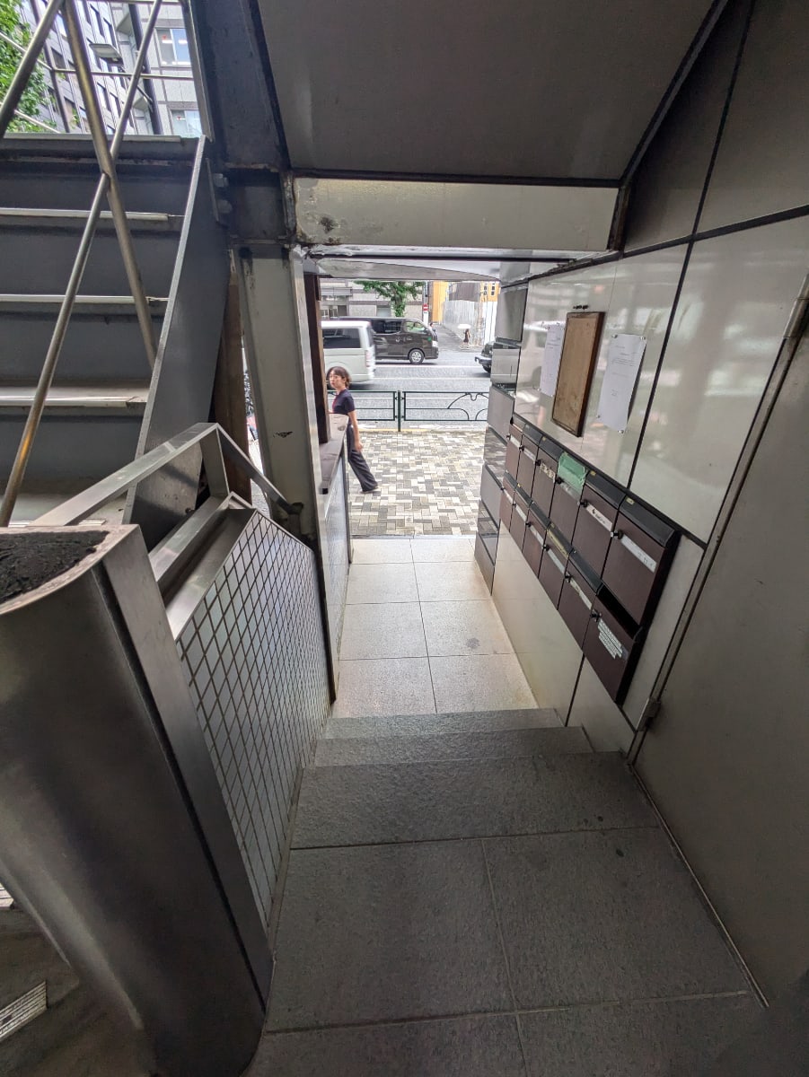 v20251007150704/fresh/building/J00100382643_13