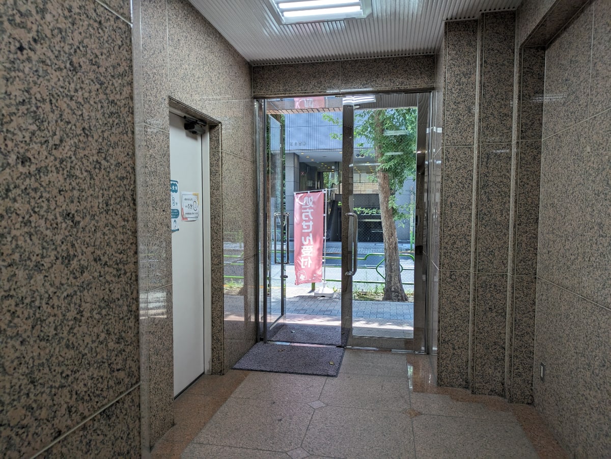 v20251007150704/fresh/building/J00100386858_10