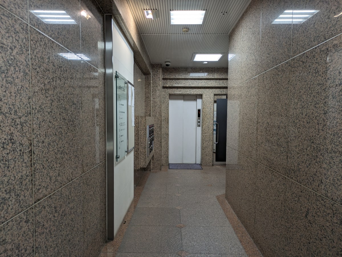 v20251007150704/fresh/building/J00100386858_9