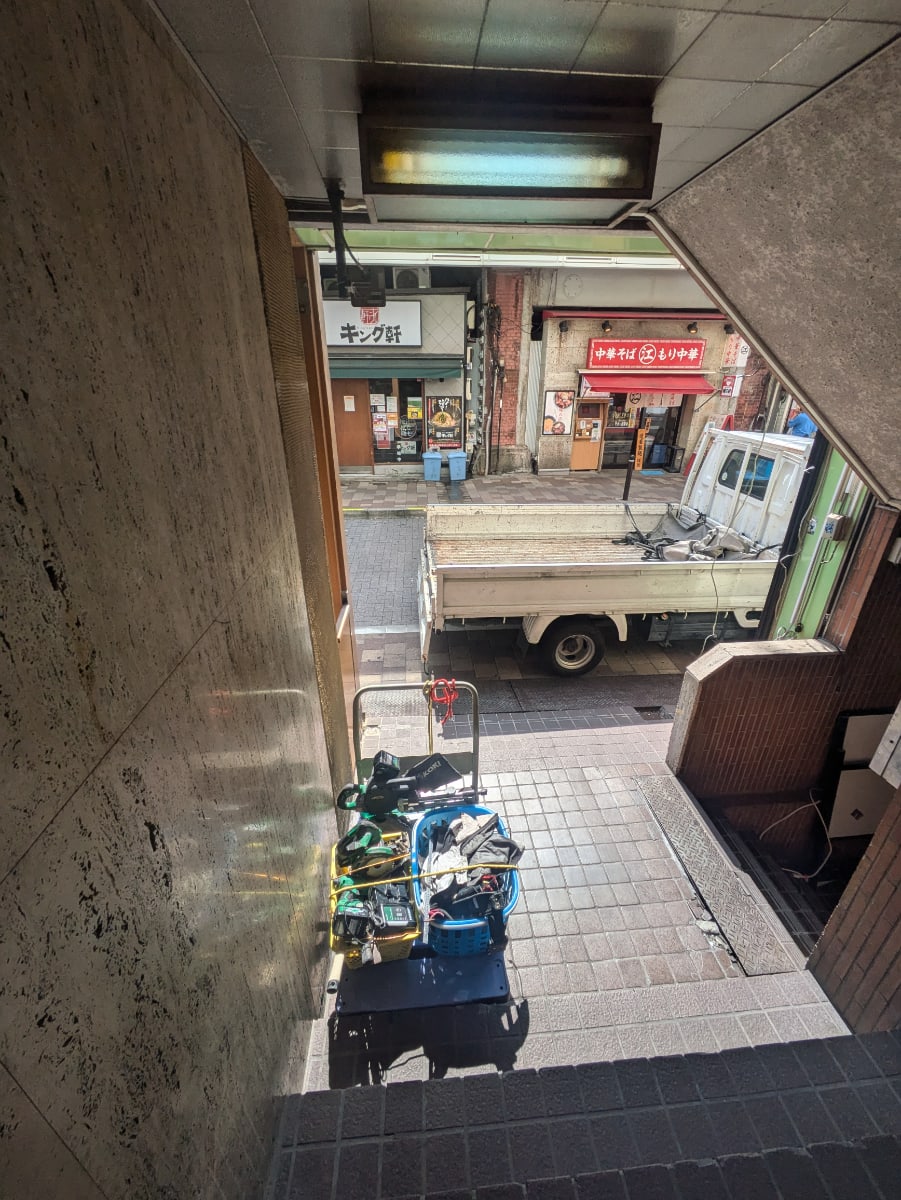 v20251007150704/fresh/building/J00100388417_8