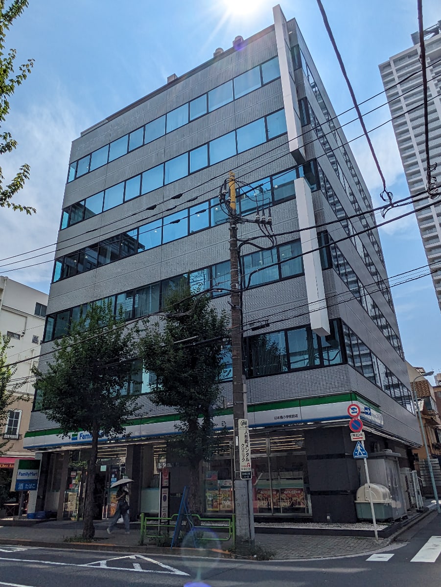 v20251007150704/fresh/building/J00100389752_5