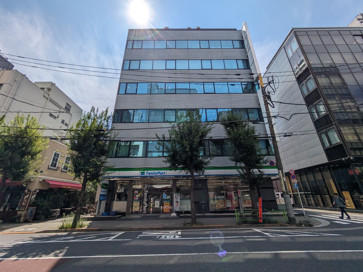 v20251007150704/fresh/building/J00100389752_6