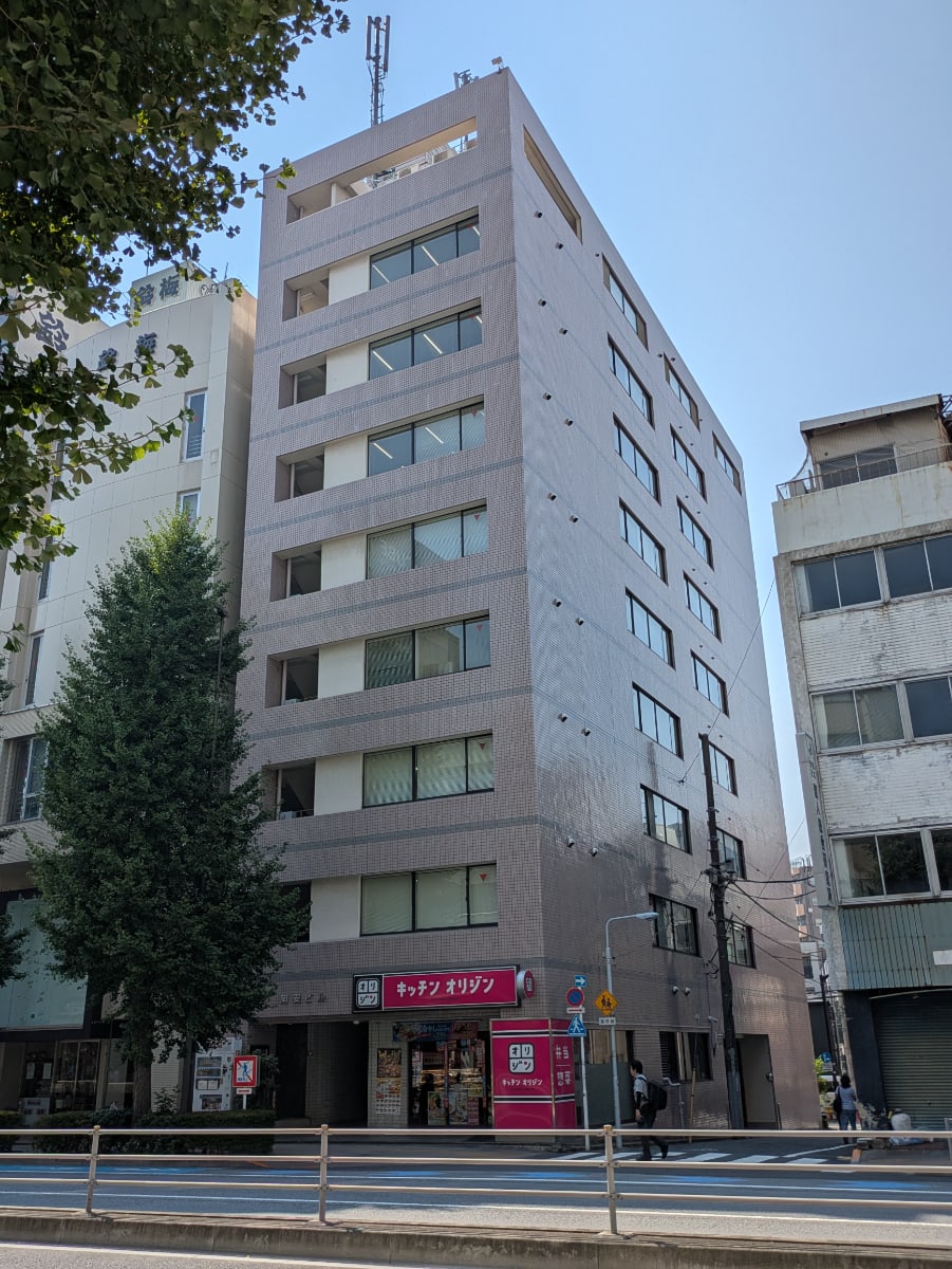 v20251007150704/fresh/building/J00100389828_8