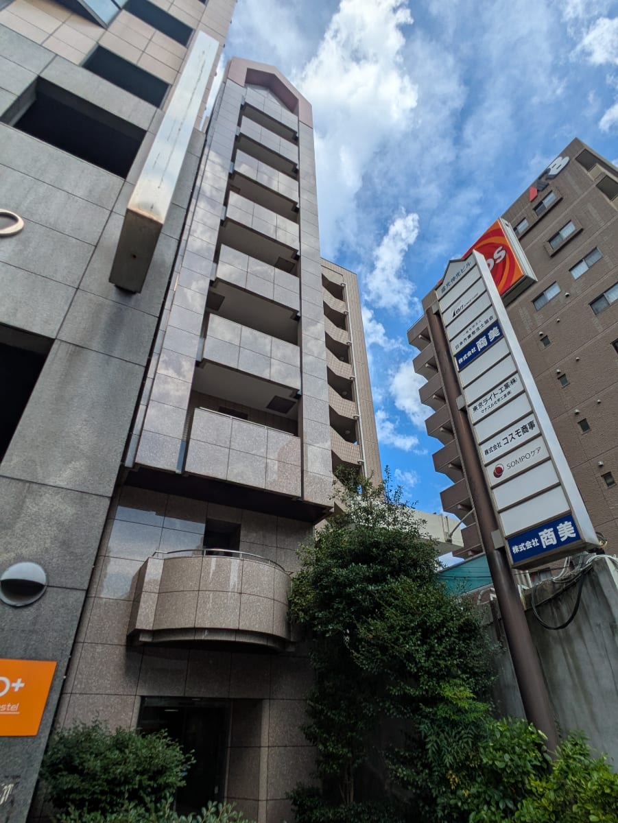 v20251007150704/fresh/building/J00100389936_11