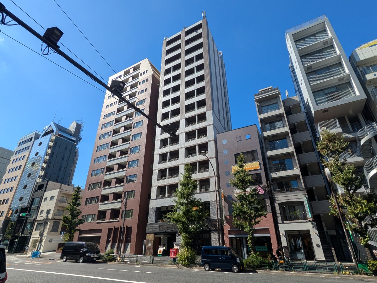 v20251007150704/fresh/building/J00100393273_5