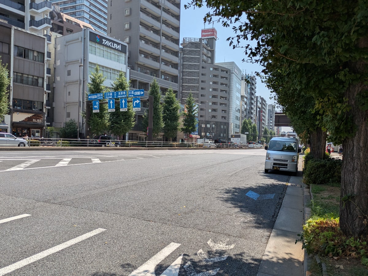 v20251007150704/fresh/building/J00100393947_14