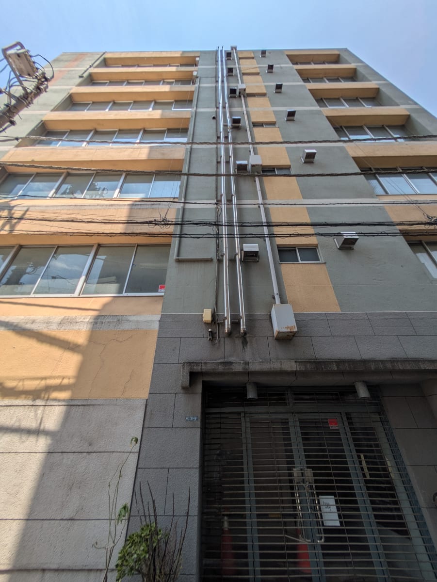 v20251007150704/fresh/building/J00100401433_10