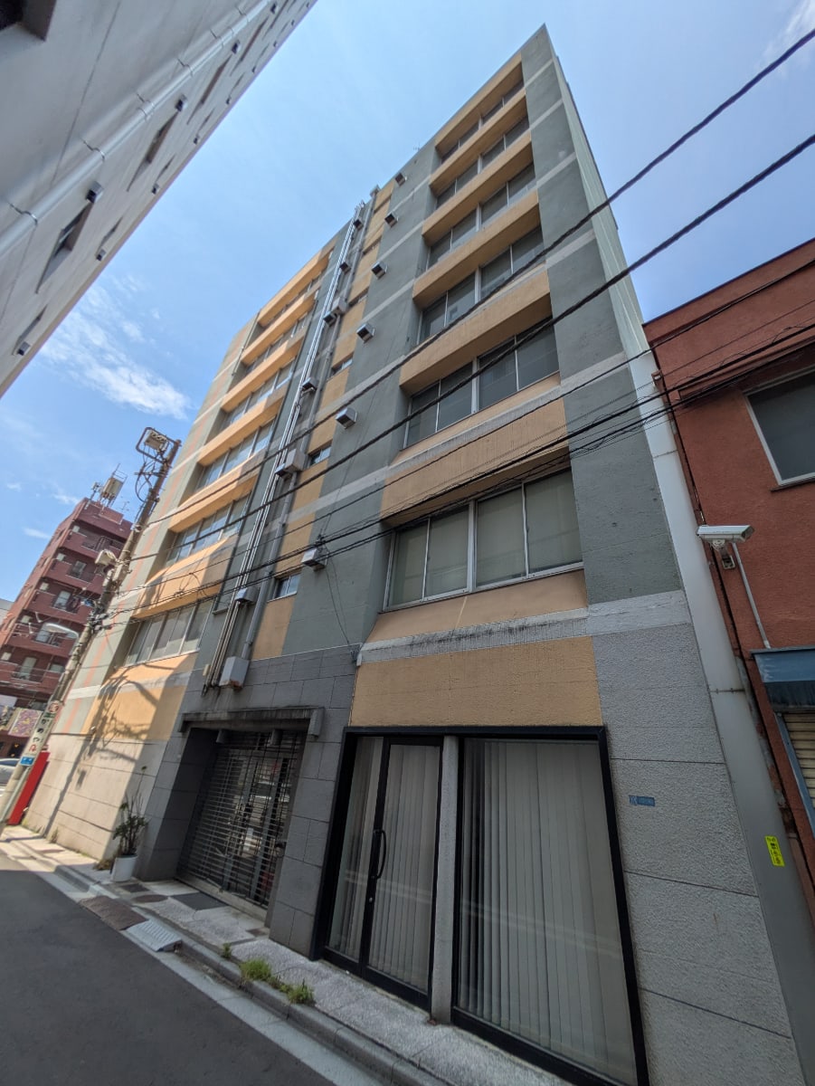 v20251007150704/fresh/building/J00100401433_11