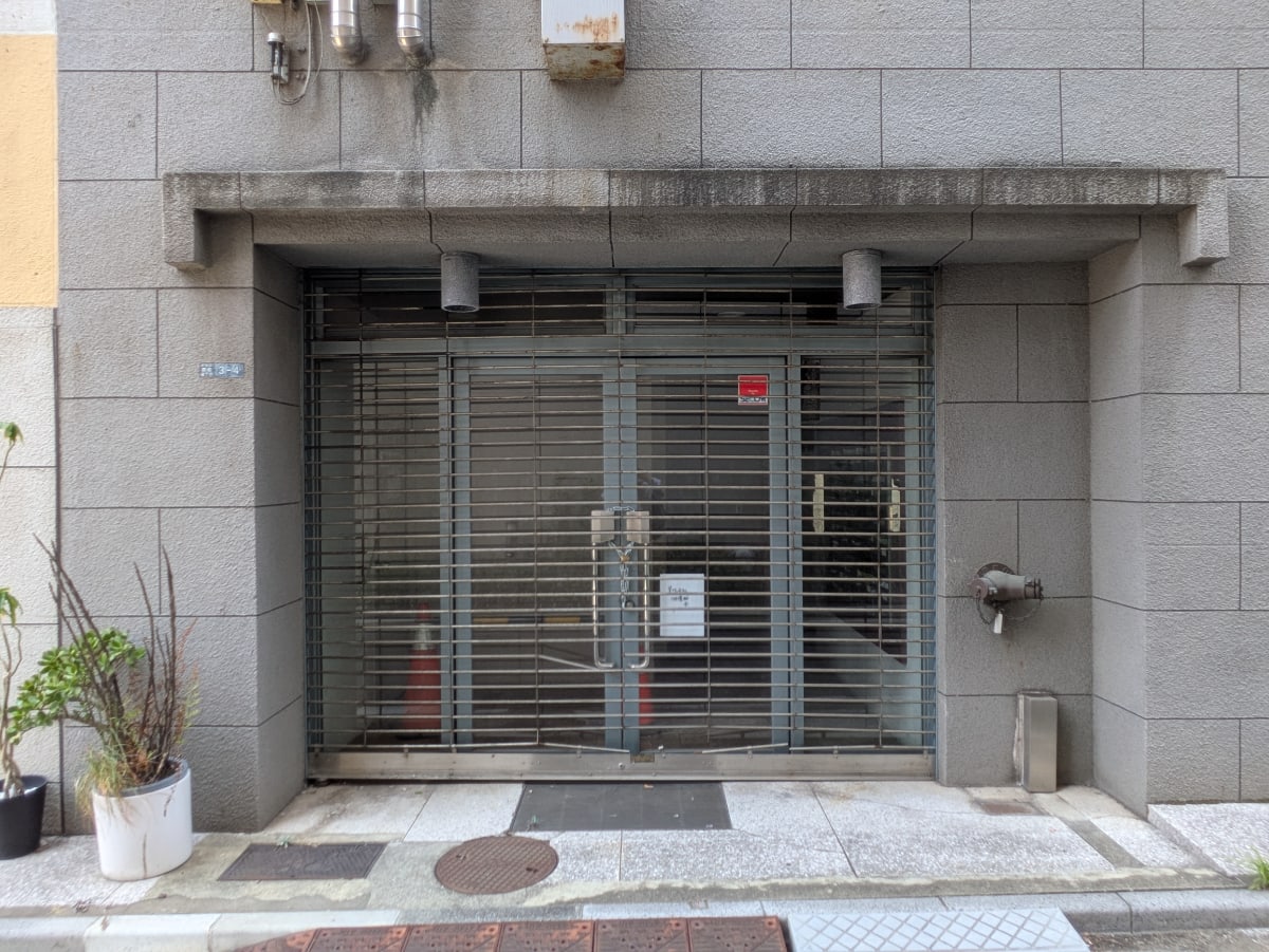 v20251007150704/fresh/building/J00100401433_14