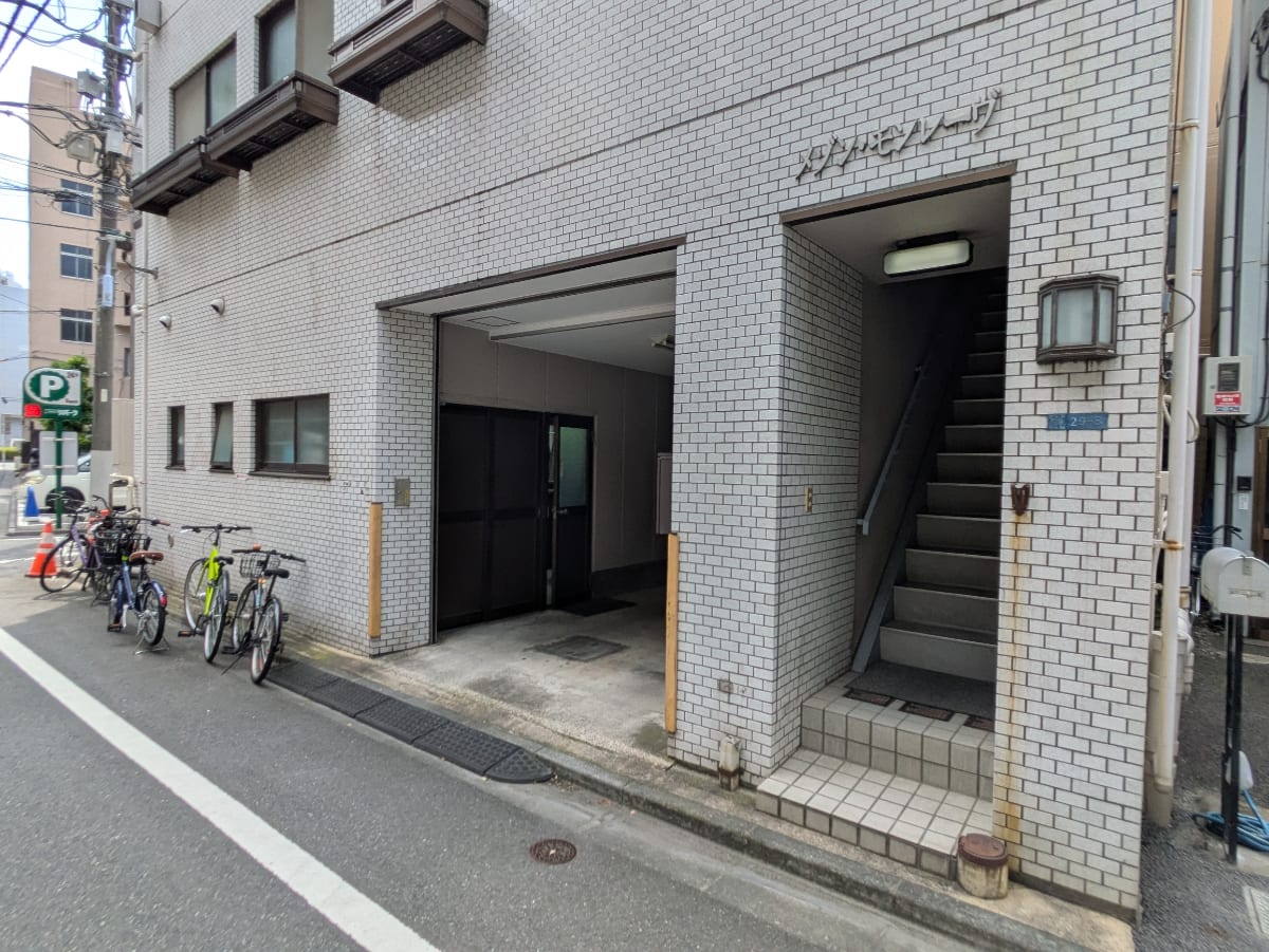 v20251007150704/fresh/building/J00100402103_13