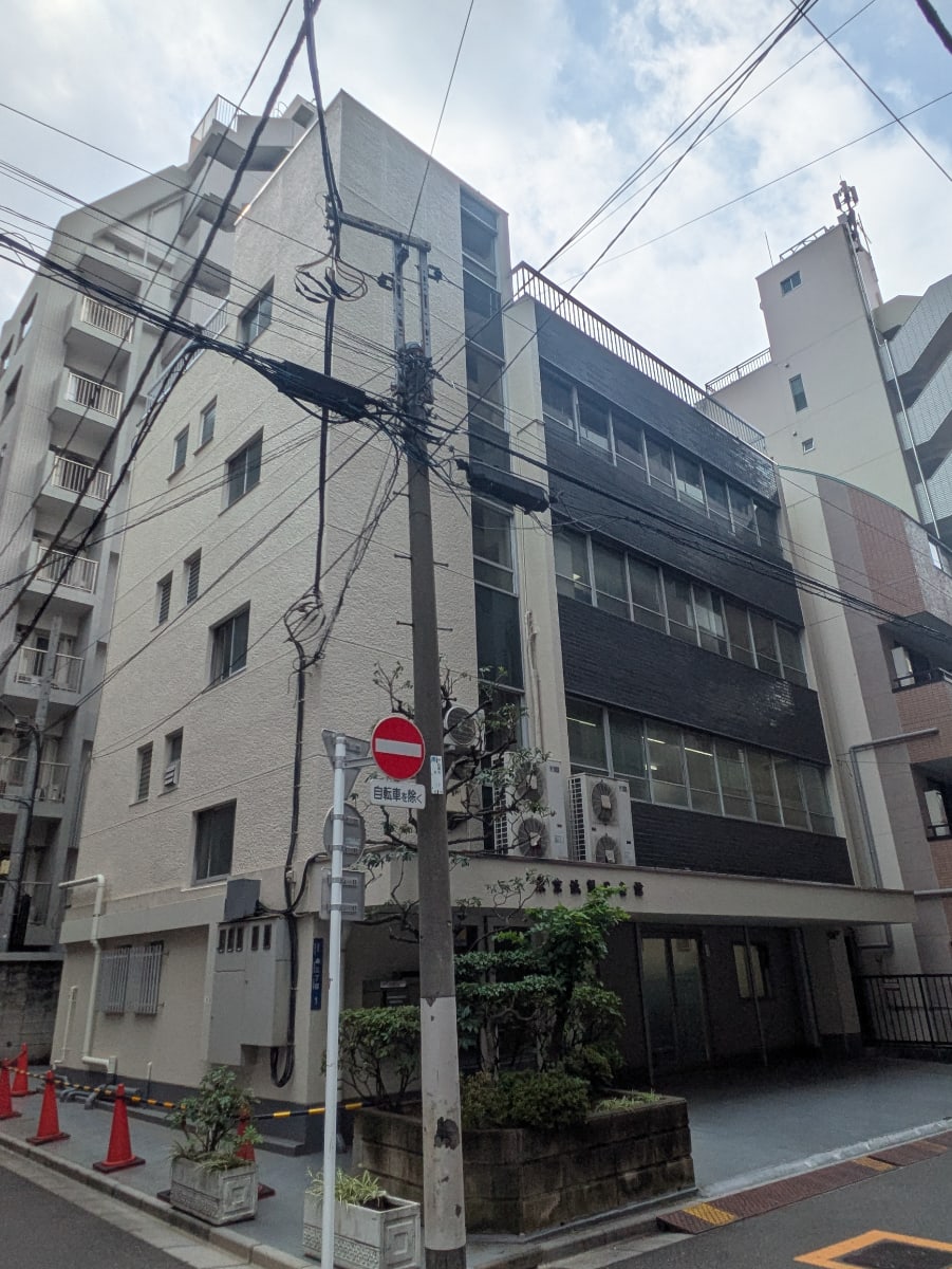 v20251007150704/fresh/building/J00100404615_8