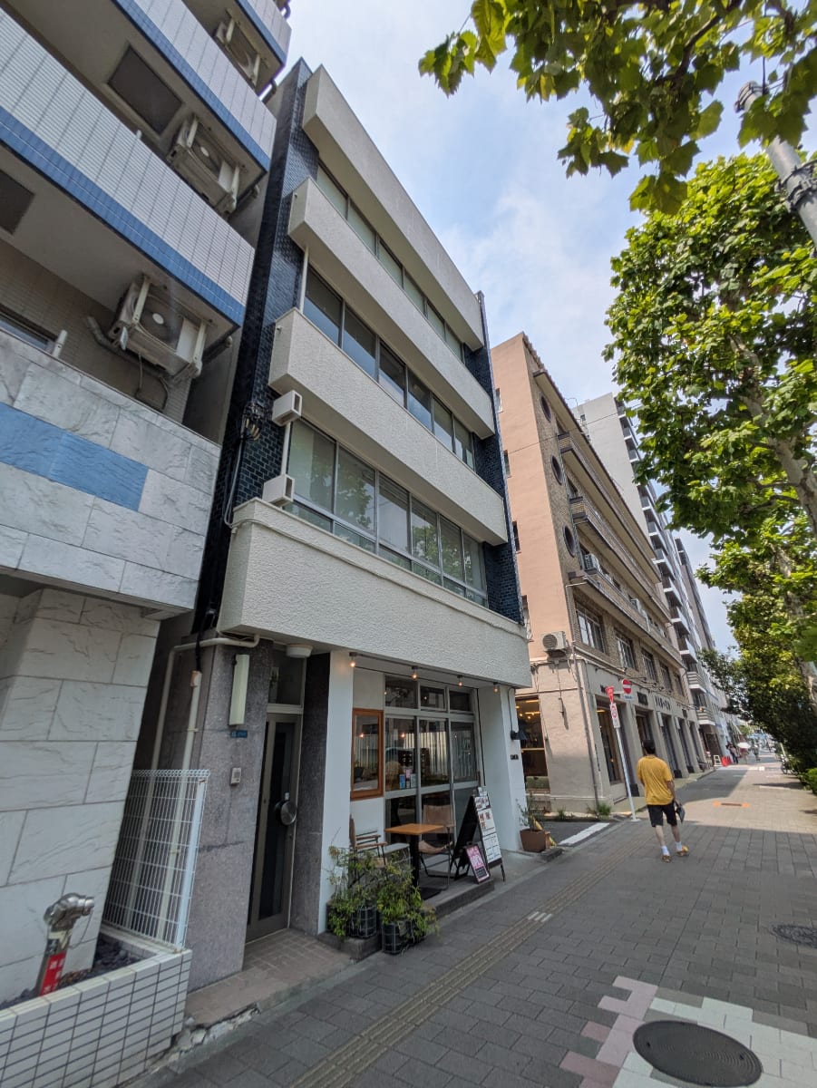 v20251007150704/fresh/building/J00100406474_5