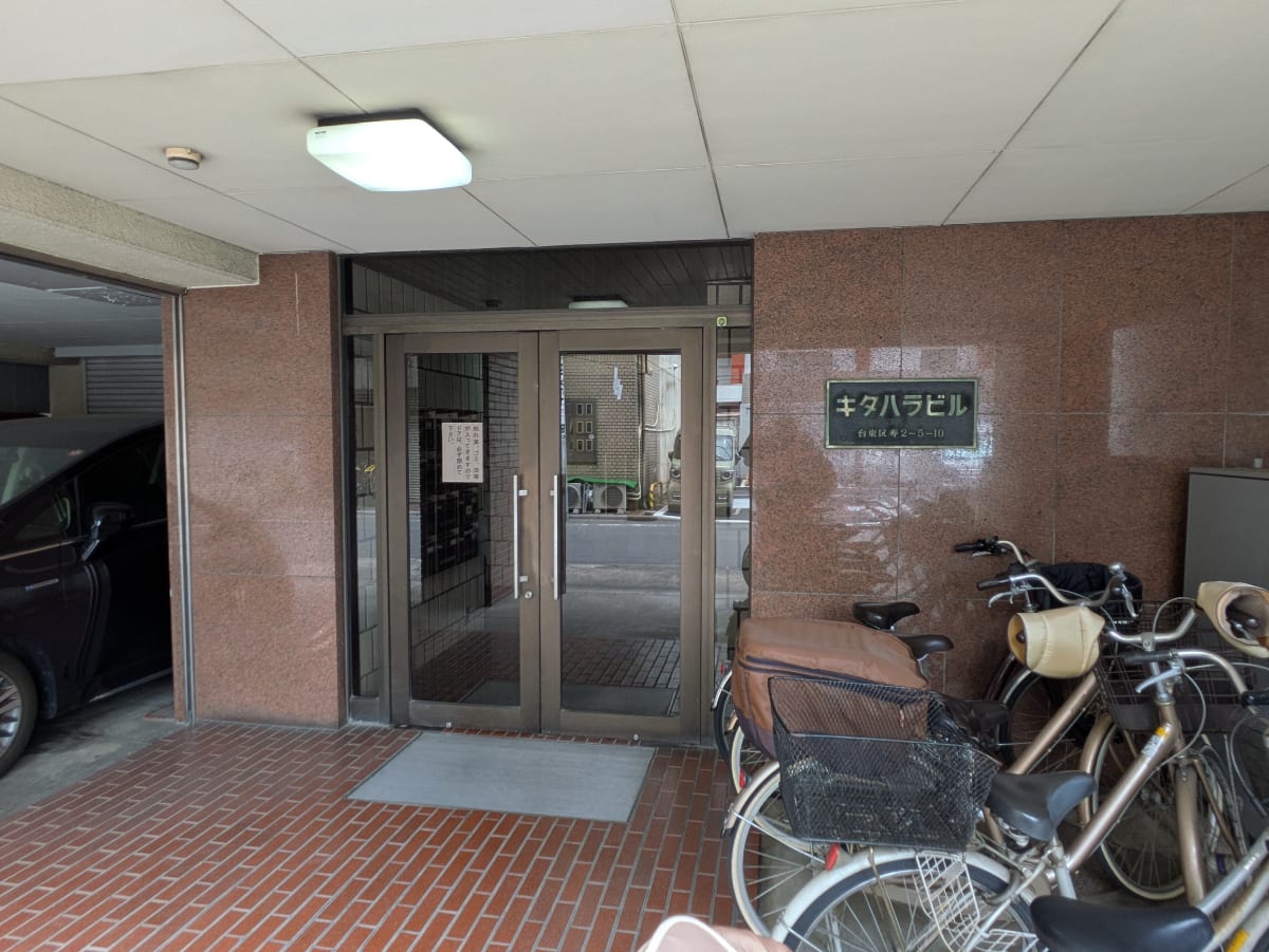 v20251007150704/fresh/building/J00100407186_3