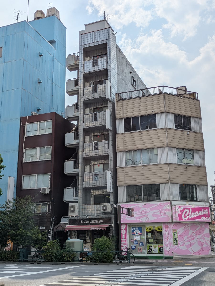 v20251007150704/fresh/building/J00100407263_5