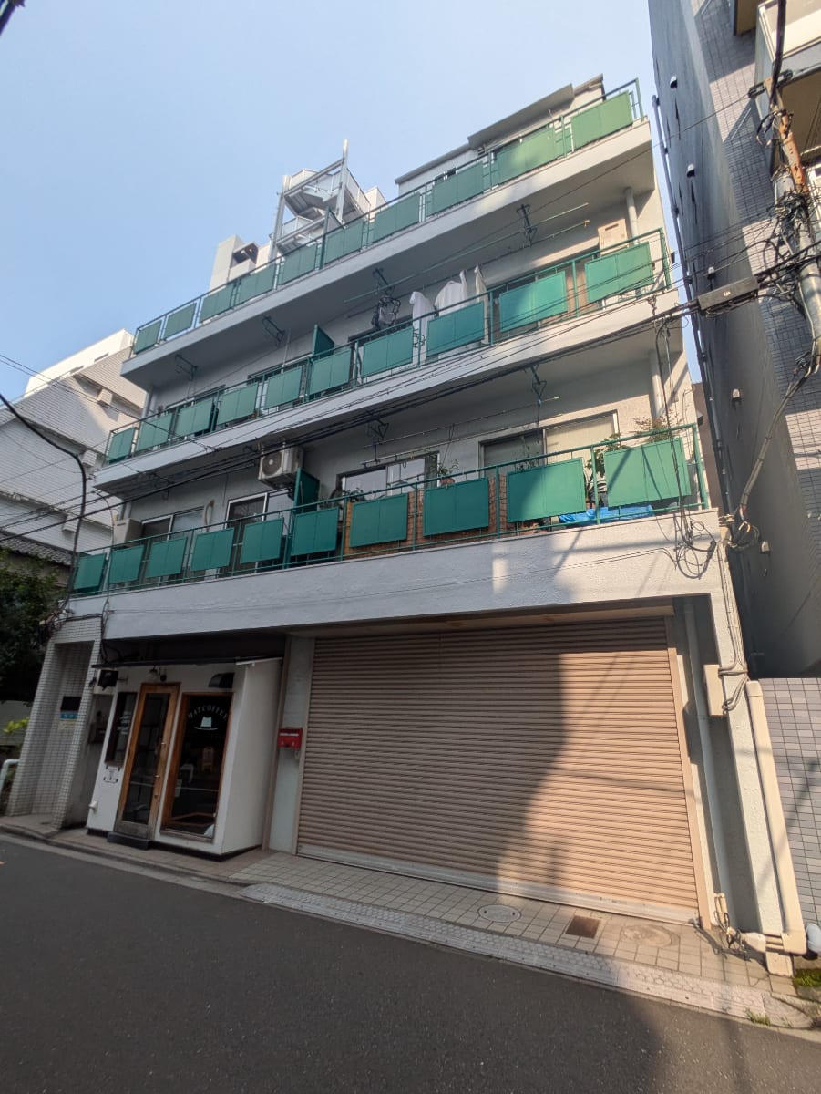 v20251007150704/fresh/building/J00100407822_6