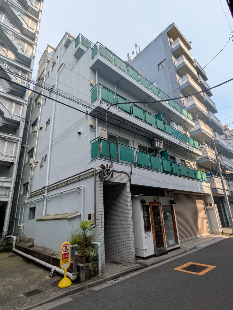 v20251007150704/fresh/building/J00100407822_8