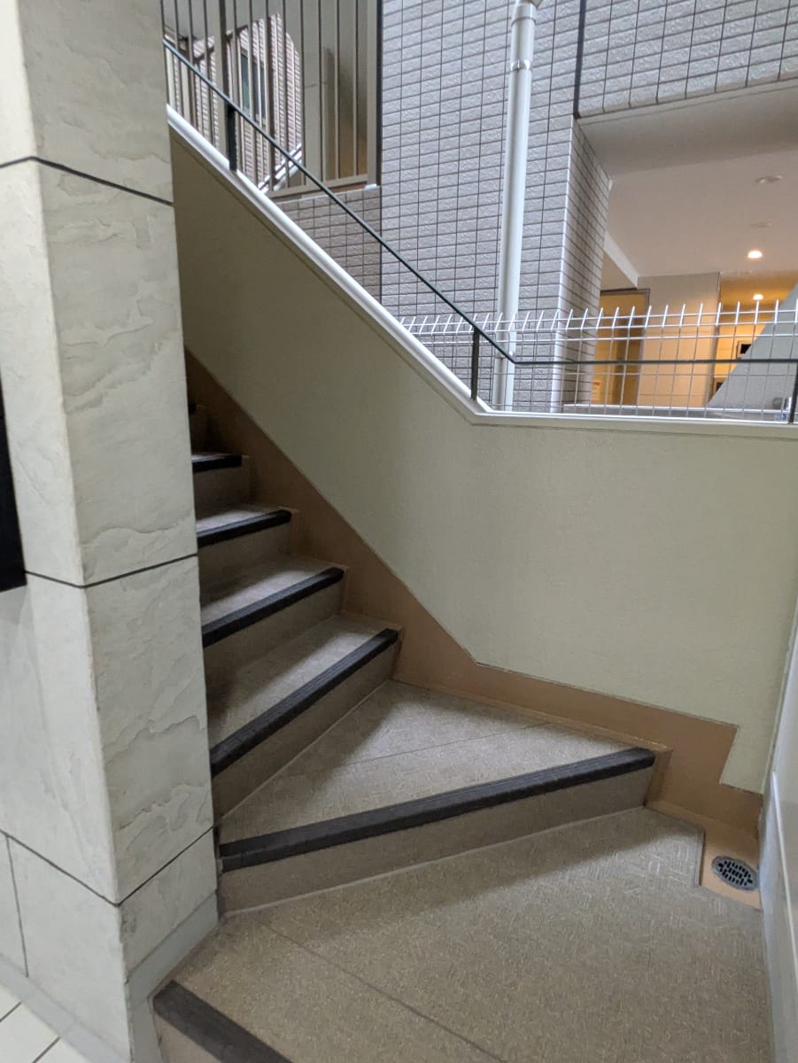 v20251007150704/fresh/building/J00100407823_4