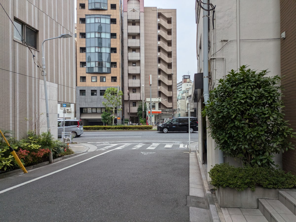 v20251007150704/fresh/building/J00100408154_16