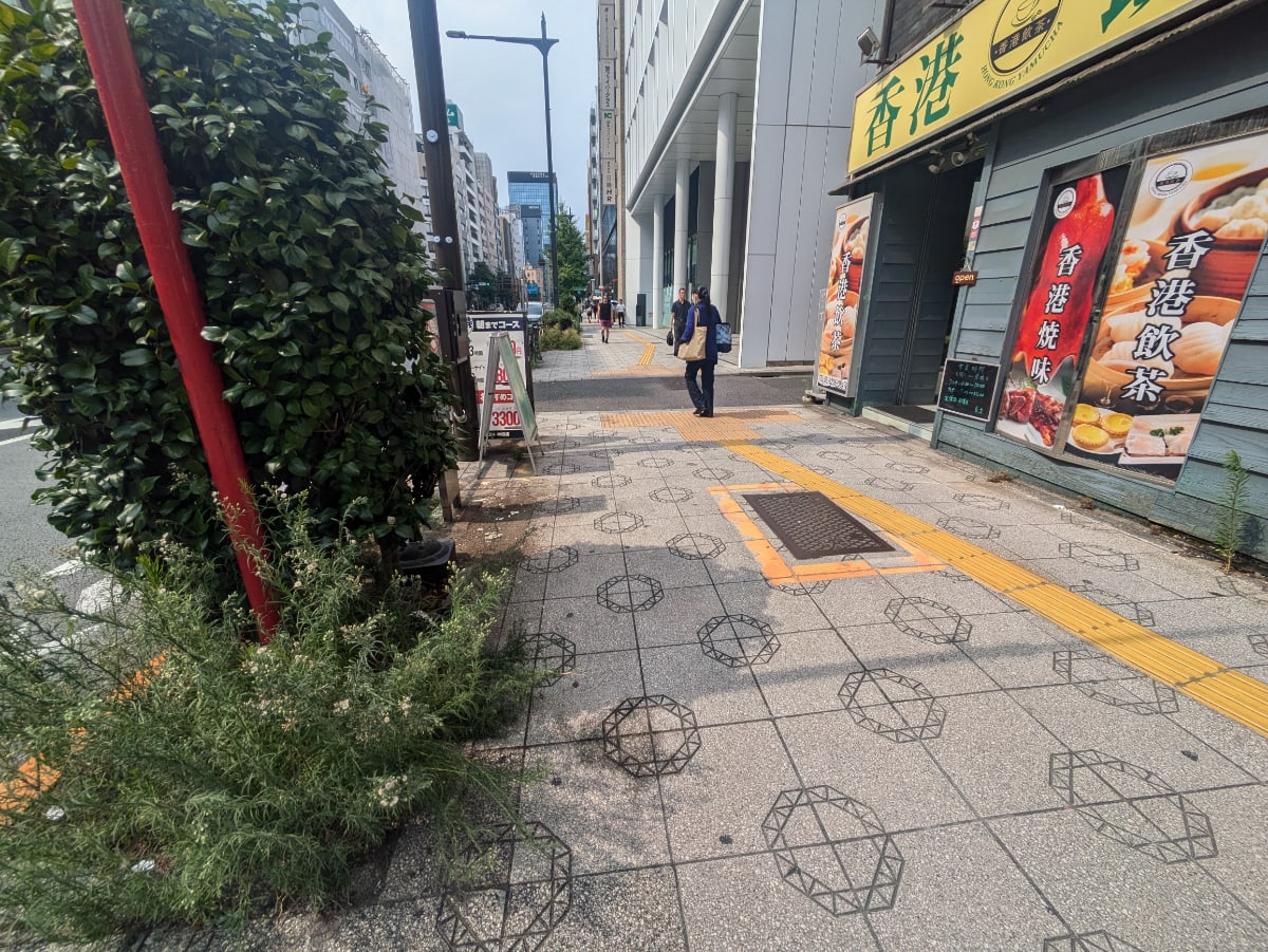 v20251007150704/fresh/building/J00100413613_2