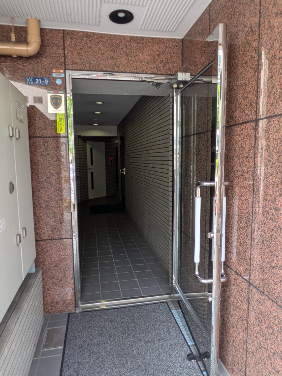 v20251007150704/fresh/building/J00100413658_13