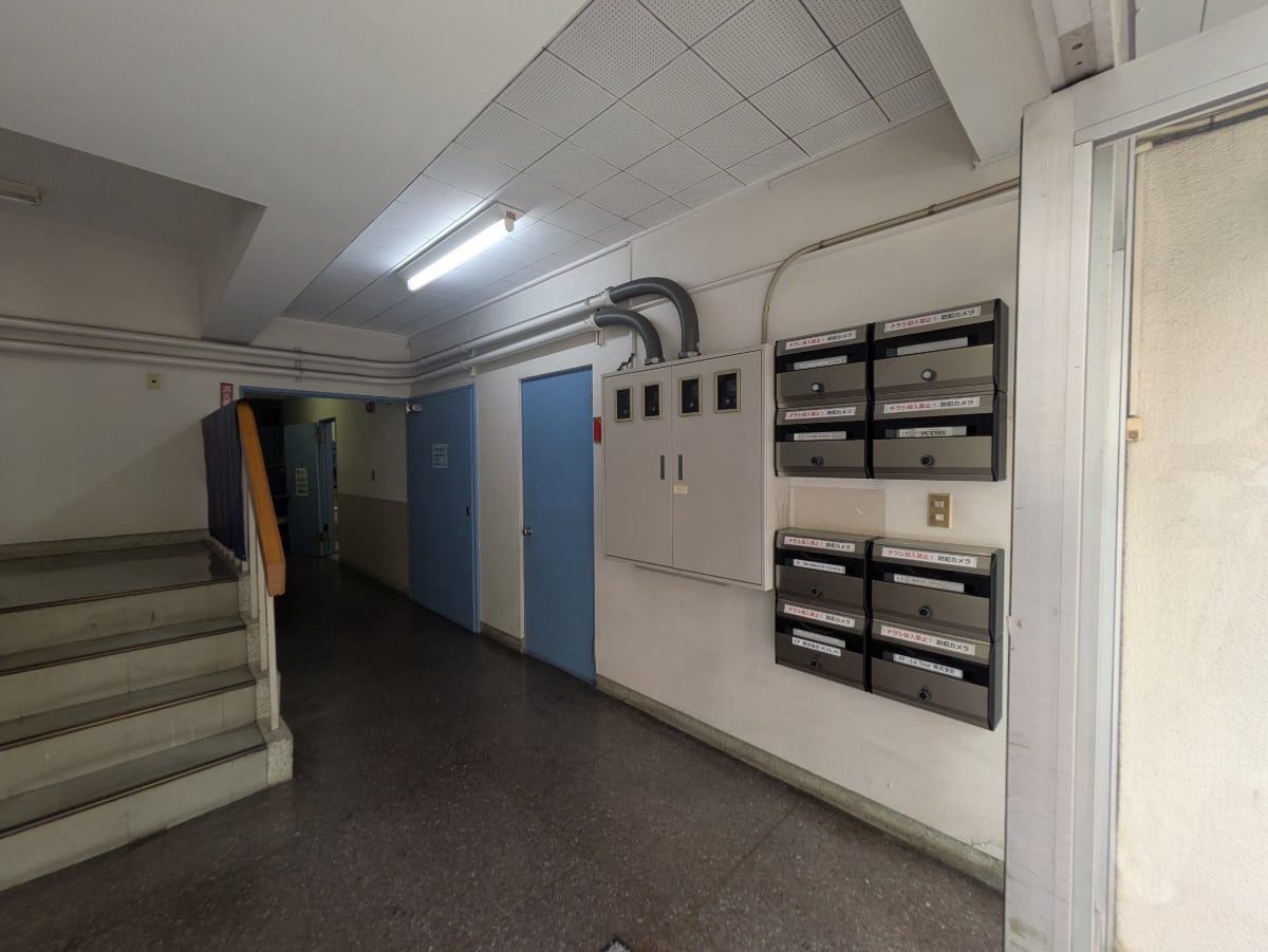 v20251007150704/fresh/building/J00100414996_13