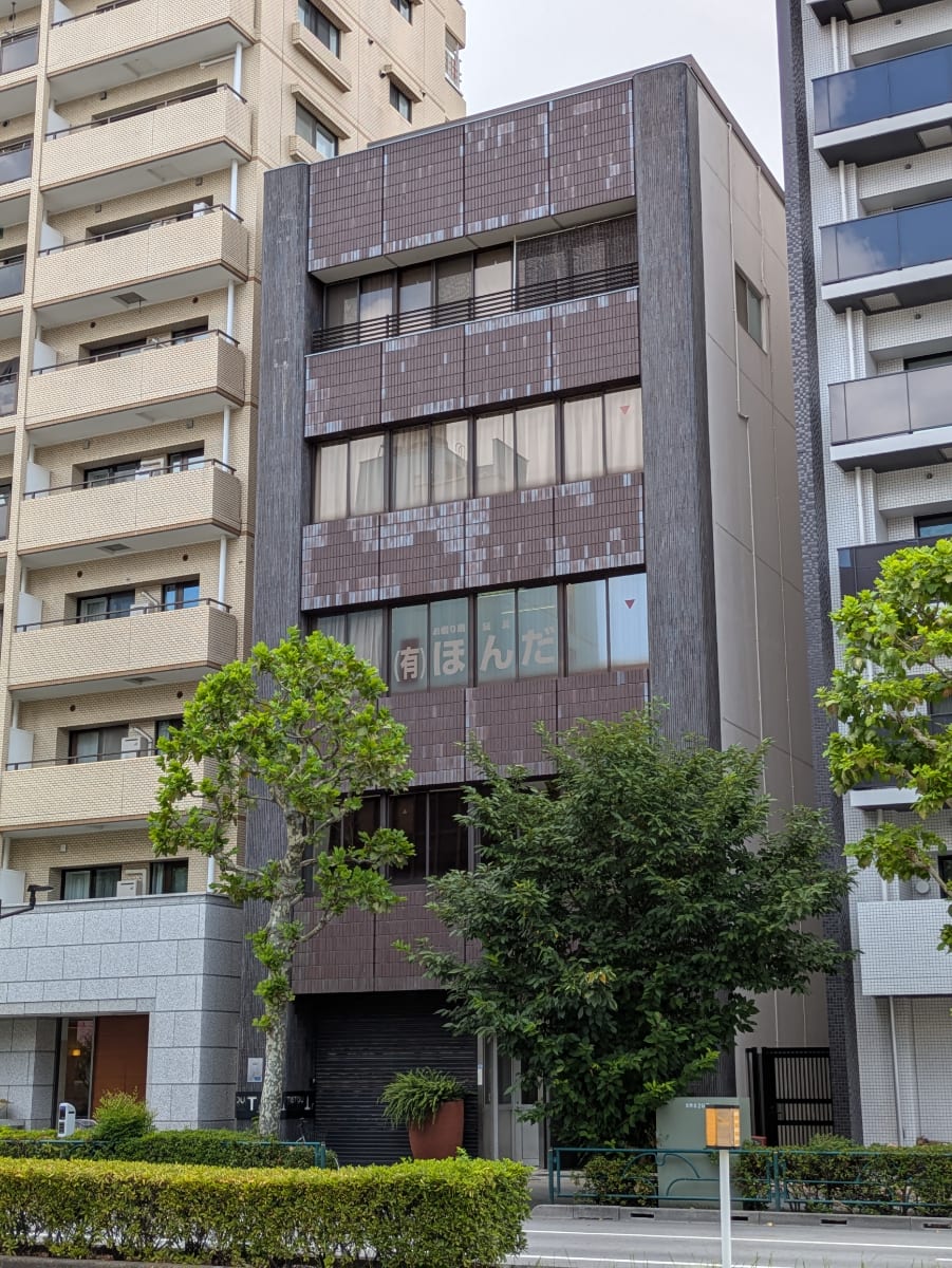 v20251007150704/fresh/building/J00100421650_5
