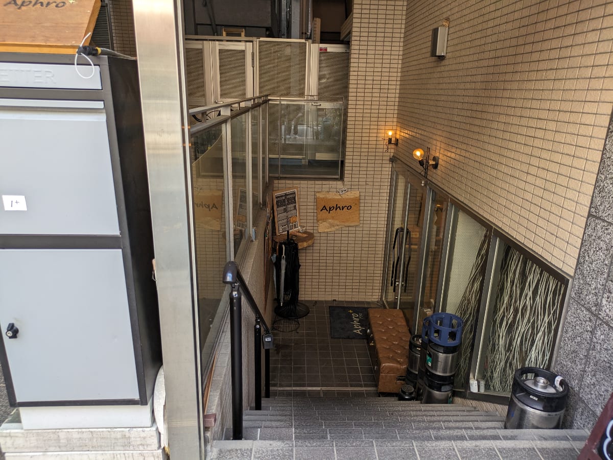 v20251007150704/fresh/building/J00100478742_16