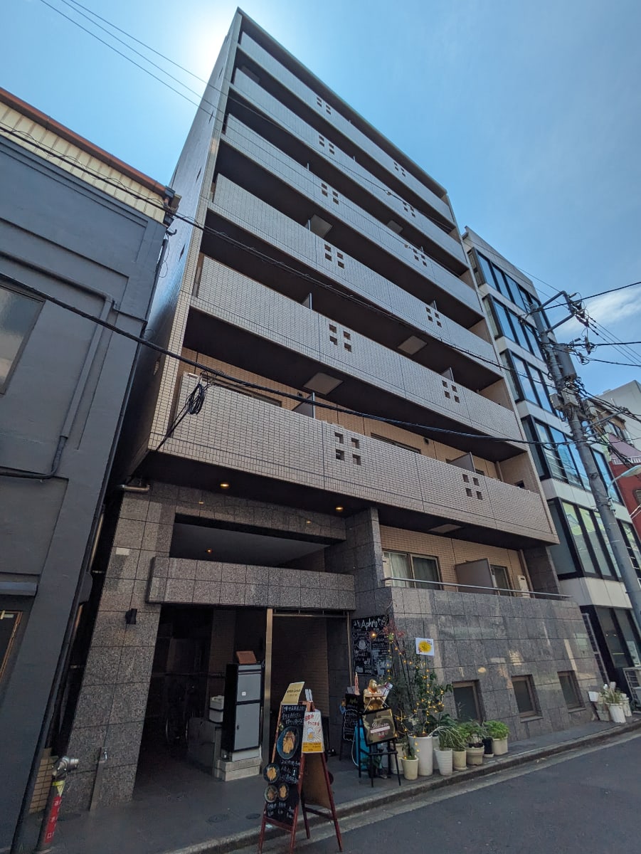 v20251007150704/fresh/building/J00100478742_7