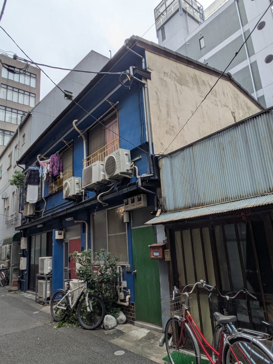 v20251007150704/fresh/building/J00100509952_8