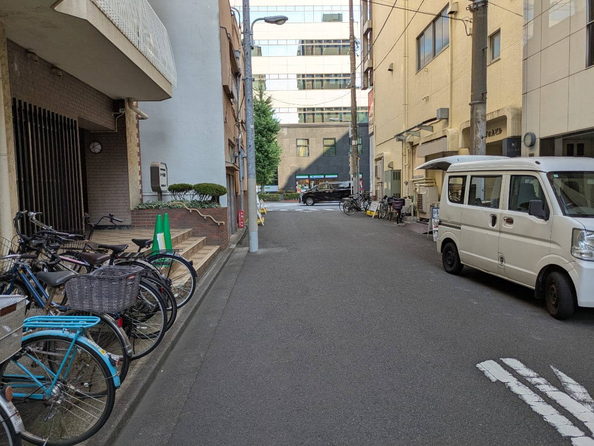v20251007150704/fresh/building/J00100609325_2