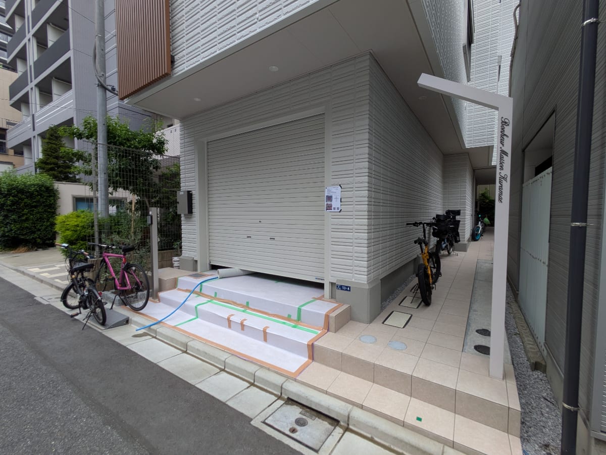 v20251007150704/fresh/building/J00100611915_11